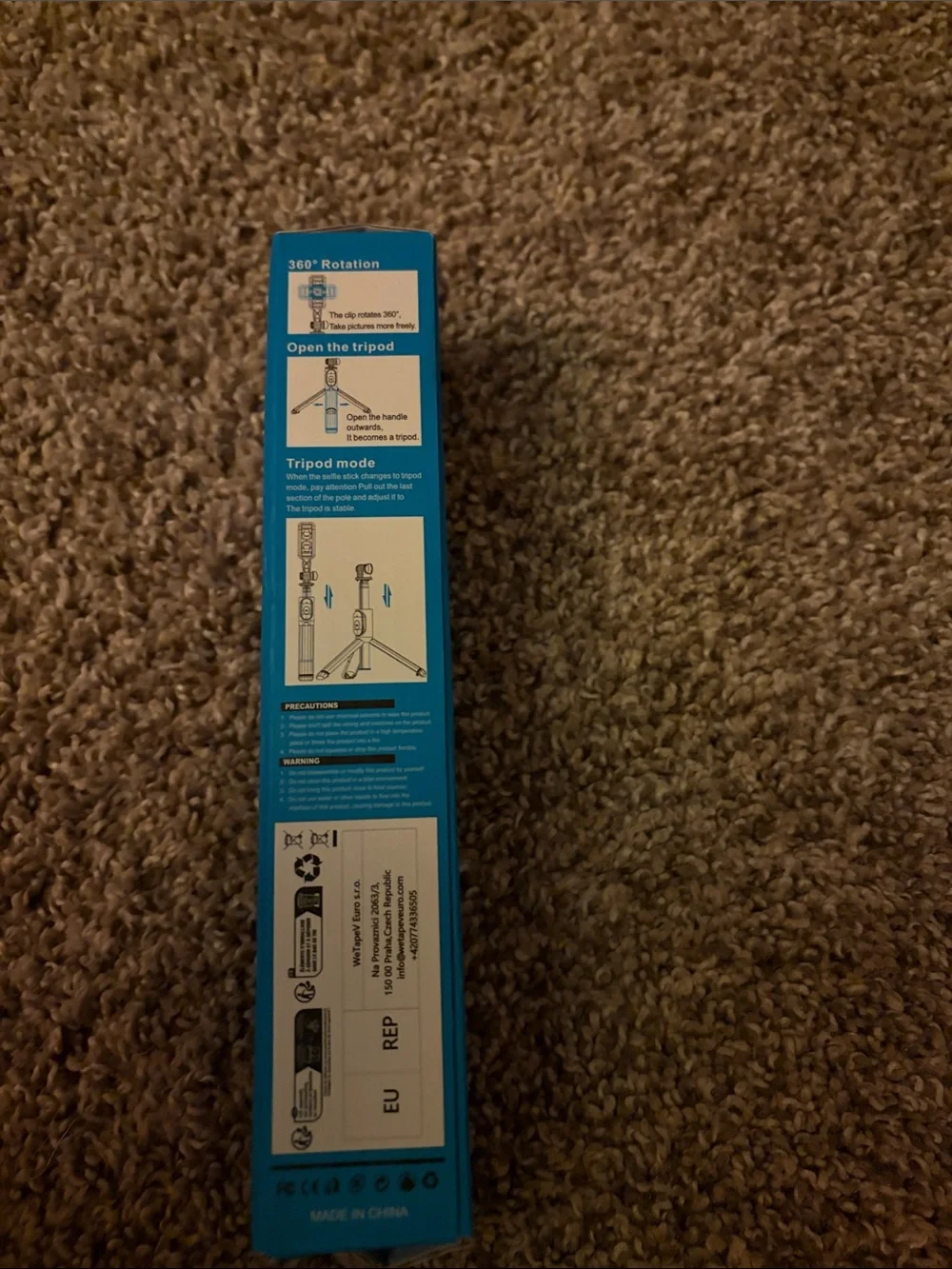 Black Remote Control Selfie Stick with Bluetooth Shutter